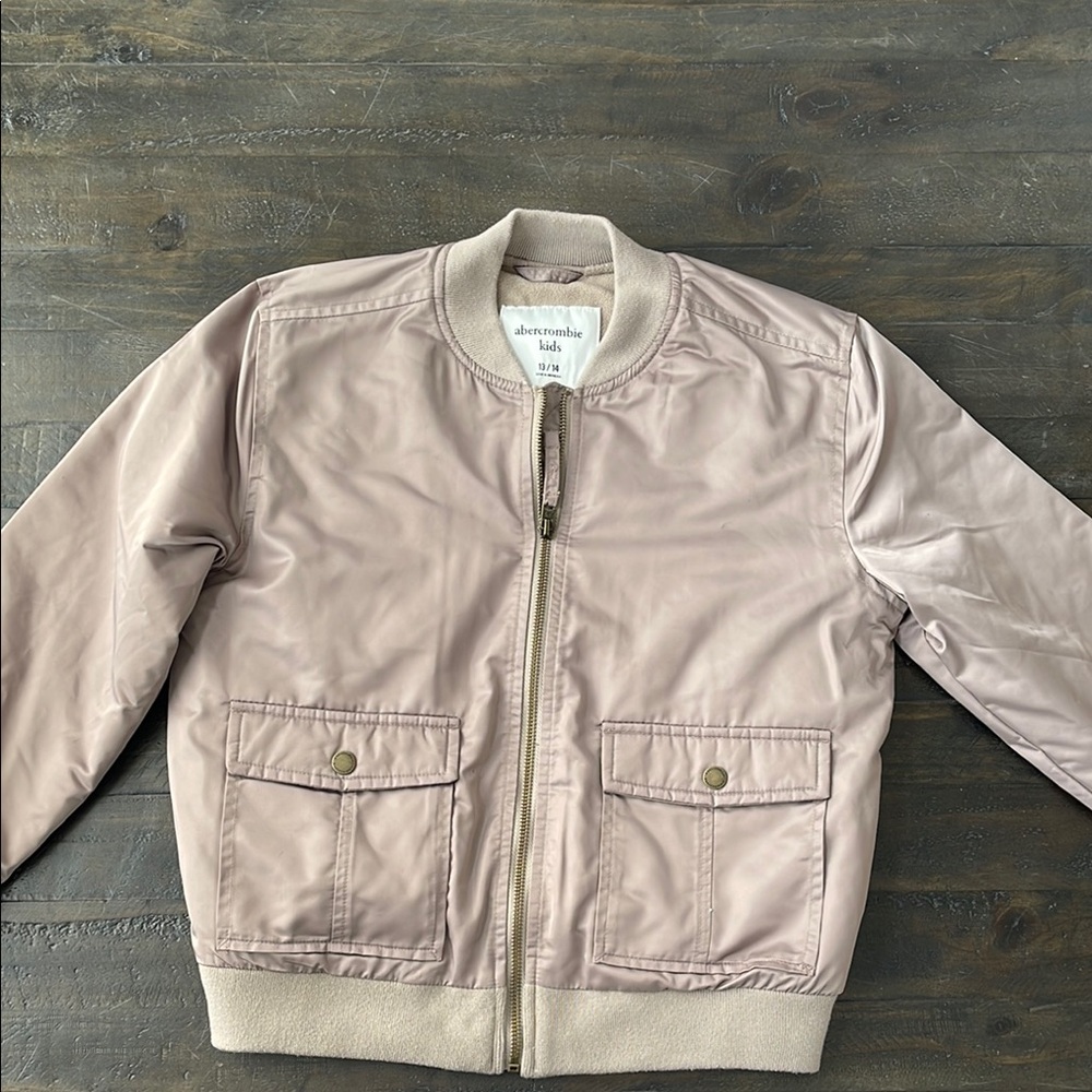 Abercrombie & Fitch Kids Puffer Jacket in Light Pink